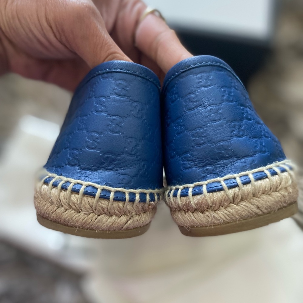 ❤️SOLD❤️ Authentic Gucci Leather Espadrilles in Blue - Picture 7 of 11